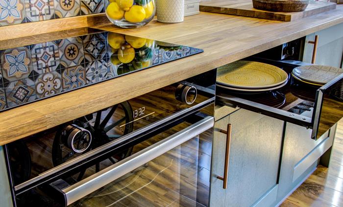 Everything you need in this beautiful kitchen